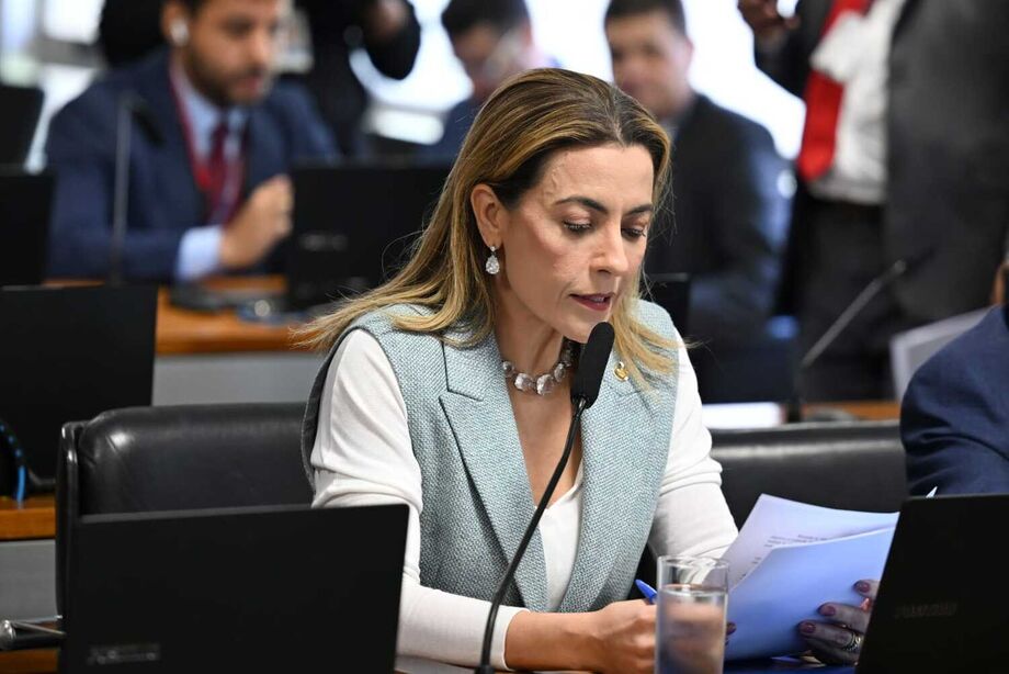 Senadora Soraya Thronicke relata projetos na CCJ que fortalecem a proteção das mulheres contra a misoginia e a violência patrimonial.