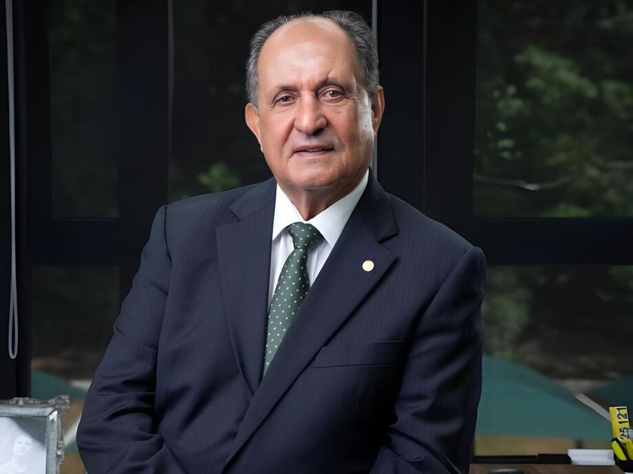 Deputado Zé Teixeira tem trajetória marcada pela experiência e dedicação ao desenvolvimento de Mato Grosso do Sul, acompanhando de perto a história do Estado desde sua criação.