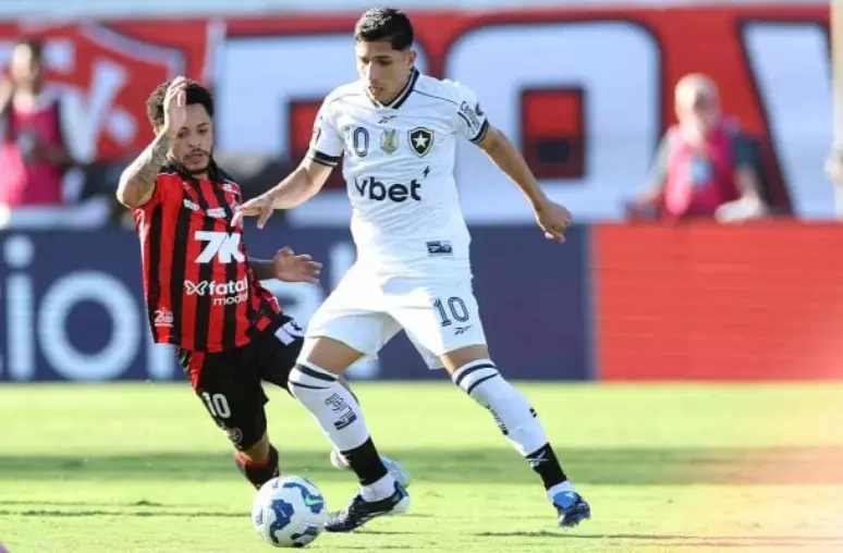 Botafogo e Vitória fizeram jogo truncado e ficaram no 0 a 0 no Barradão
