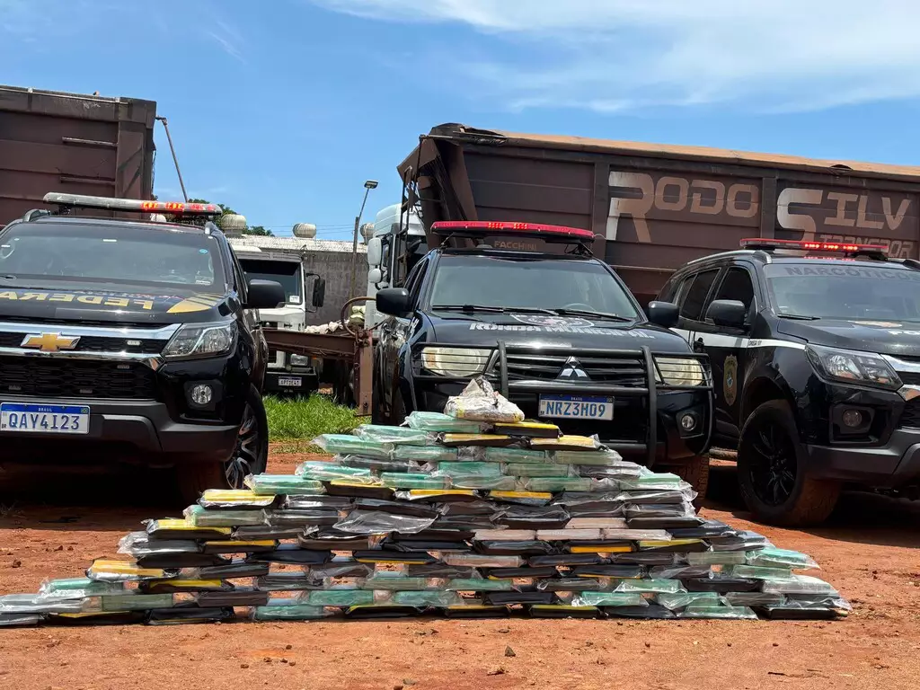 Caminhão flagrado com cocaína em carga de minério seguiria para Minas Gerais