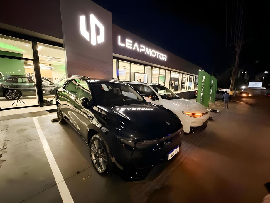 Grupo Enzo estreia operação da Leapmotor em Campo Grande com nove carros vendidos e aposta na força da mobilidade elétrica.