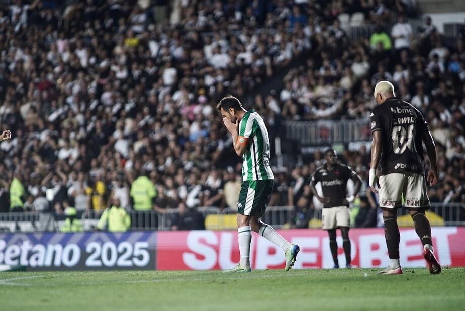 Vasco perde para o Juventude no Rio e chega a três derrotas seguidas no Brasileirão