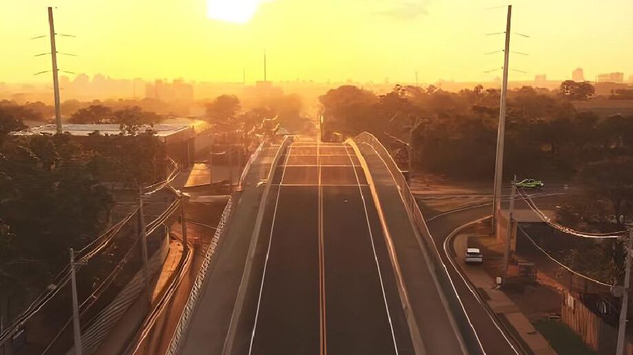 Viaduto Jardim Veraneio reforça integração urbana e simboliza expansão imobiliária da região norte da capital.