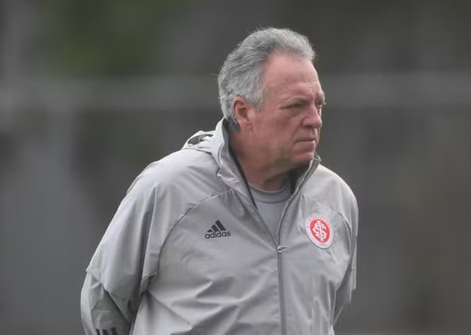 Internacional anuncia volta de Abel Braga na tentativa de escapar do rebaixamento