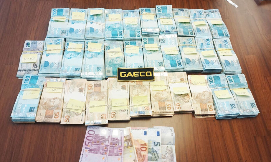 O MPMS deflagrou a 4ª fase da Operação Successione, com 20 prisões e 27 buscas, visando organização criminosa que explorava o jogo do bicho no MS.