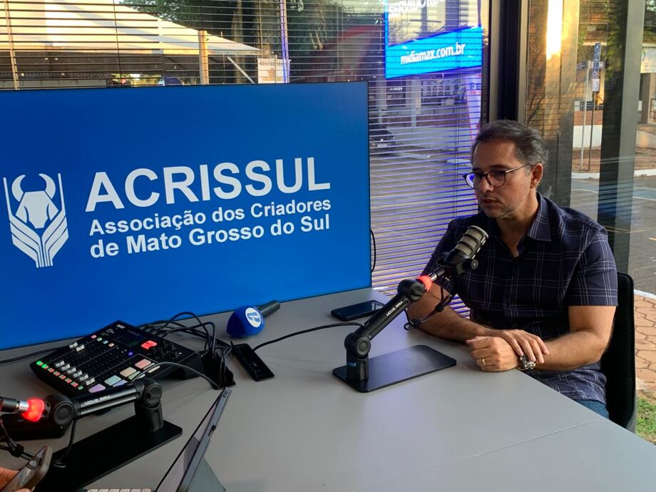 Guilherme Bumlai, presidente da Acrissul, durante entrevista na Expogenética 2025, destacou o protagonismo da pecuária sul-mato-grossense e a valorização da genética Nelore.