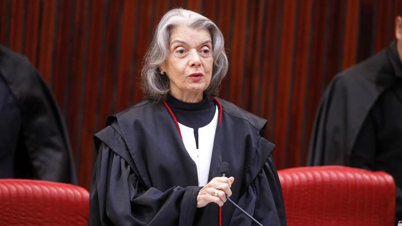 Evento no TSE discute baixa presença feminina em cargos de poder e reúne lideranças políticas e culturais