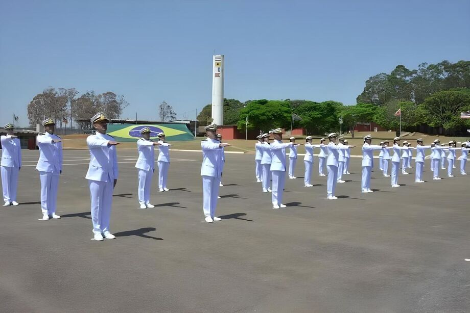 Marinha do Brasil oferece vagas temporárias para profissionais de nível superior no 6º Distrito Naval, em Ladário