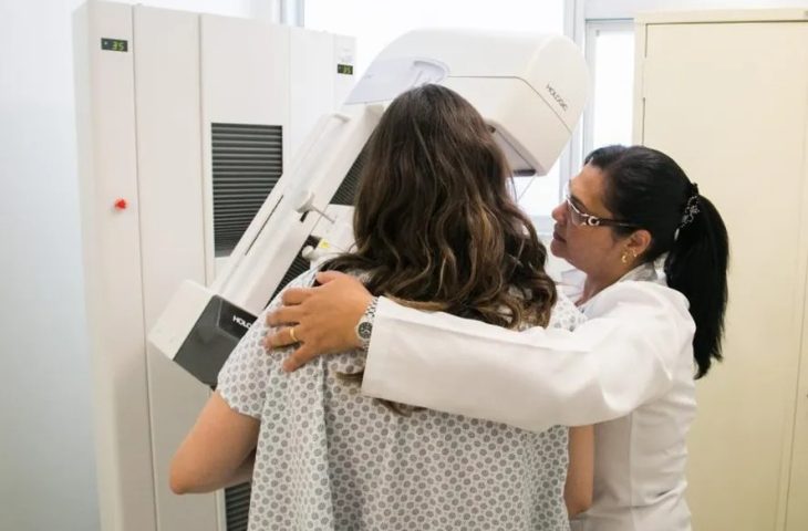 Novos mamógrafos digitais entregues pelo Governo do Estado ampliam o diagnóstico precoce do câncer de mama em Mato Grosso do Sul.