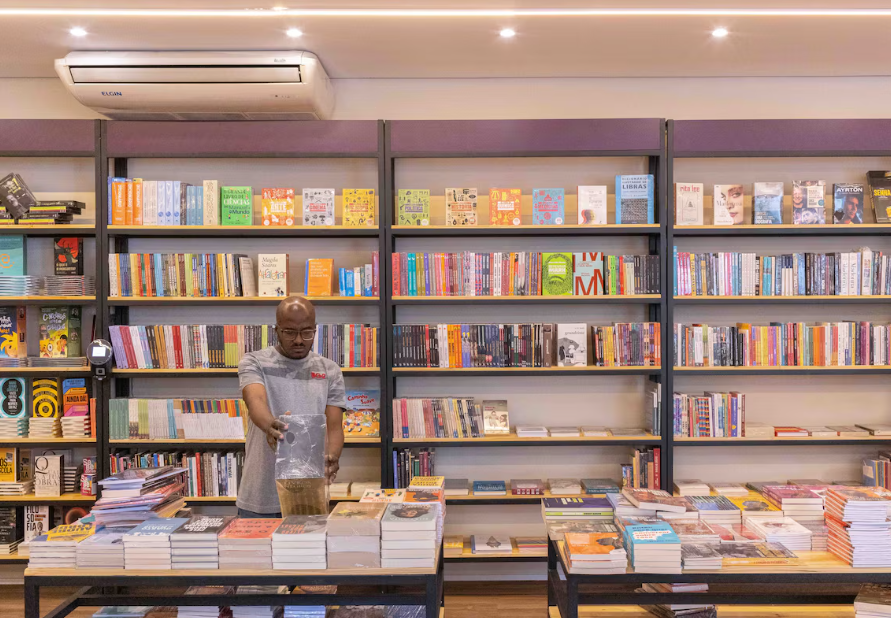 Livrarias se unem em campanha que visa incentivar o público a frequentar espaços como a Livraria das Perdizes, inaugurada em 2024, na Zona Oeste de São Paulo