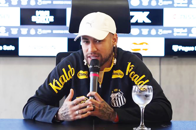 Neymar é o jogador do Santos