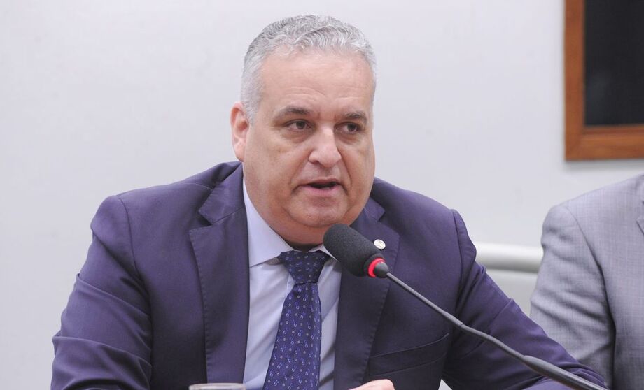 Relator Alfredo Gaspar afirma que a CPMI do INSS blinda investigados e cobra do STF a divulgação de visitas do Careca do INSS a gabinetes no Senado.