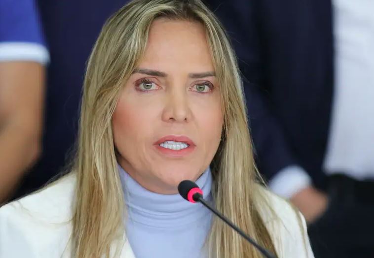 Vice-governadora do DF, Celina Leão, afirmou que a Papuda não tem estrutura adequada para abrigar Jair Bolsonaro, condenado por tentativa de golpe de Estado.