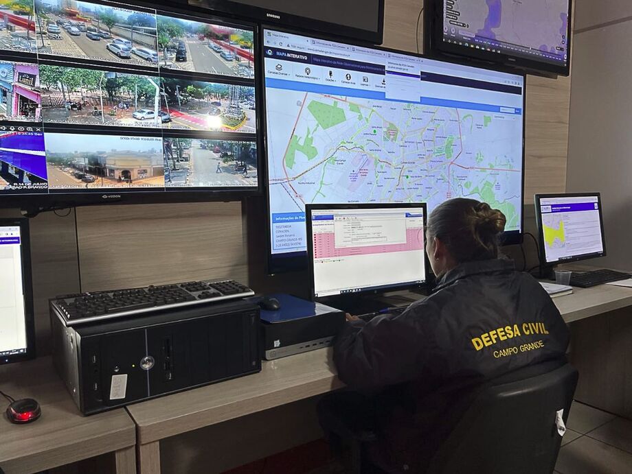 INMET emite alerta laranja para Campo Grande com risco de tempestades, granizo e ventos intensos até sexta-feira (14).