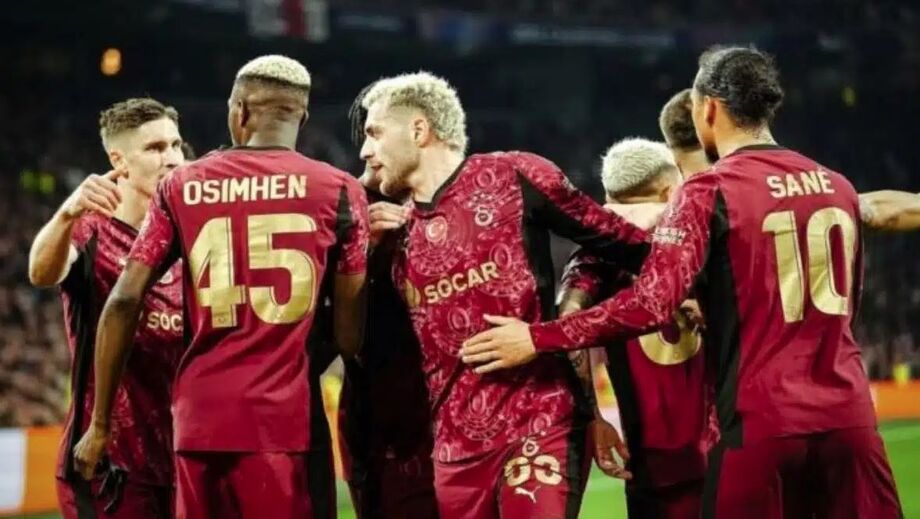 Jogadores do Galatasaray durante partida pela Superliga; clube é um dos afetados pelo escândalo de apostas