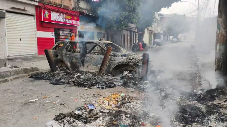 Operação policial nos complexos do Alemão e da Penha deixou 121 mortos; perícia aponta possíveis execuções
