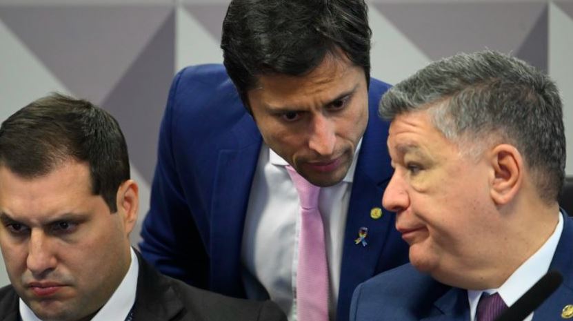 Deputado Duarte Júnior denuncia colega de partido por envolvimento em esquema de fraudes com pescadores no Maranhão