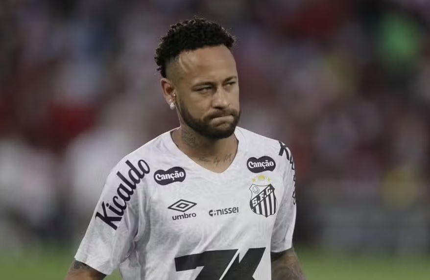 Neymar ainda não foi convocado por Ancelotti e pode ter papel secundário na seleção