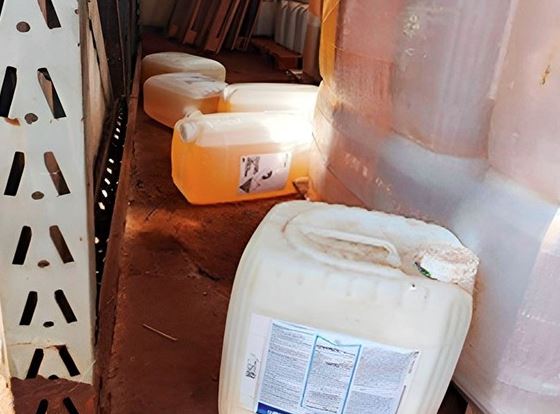 Fiscalização da Iagro encontrou embalagens de agrotóxicos a céu aberto e sem o tratamento adequado.