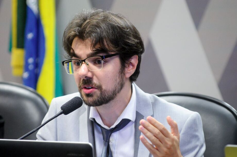 Secretário Guilherme Mello afirma que governo usa várias ferramentas para buscar o centro da meta fiscal.