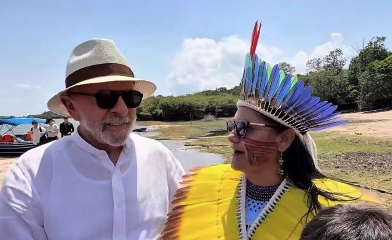 Presidente Lula participa de encontro com o povo Kumaruara e promete levar energia elétrica à Aldeia Vista Alegre
