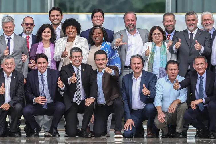 Ministros adotam cautela e evitam declarações que soem como comemoração da prisão de Bolsonaro