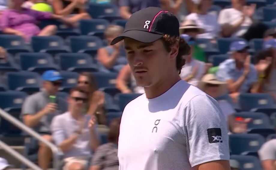 oão Fonseca inicia temporada 2026 com torneios na Austrália e mira bom desempenho nos Grand Slams.