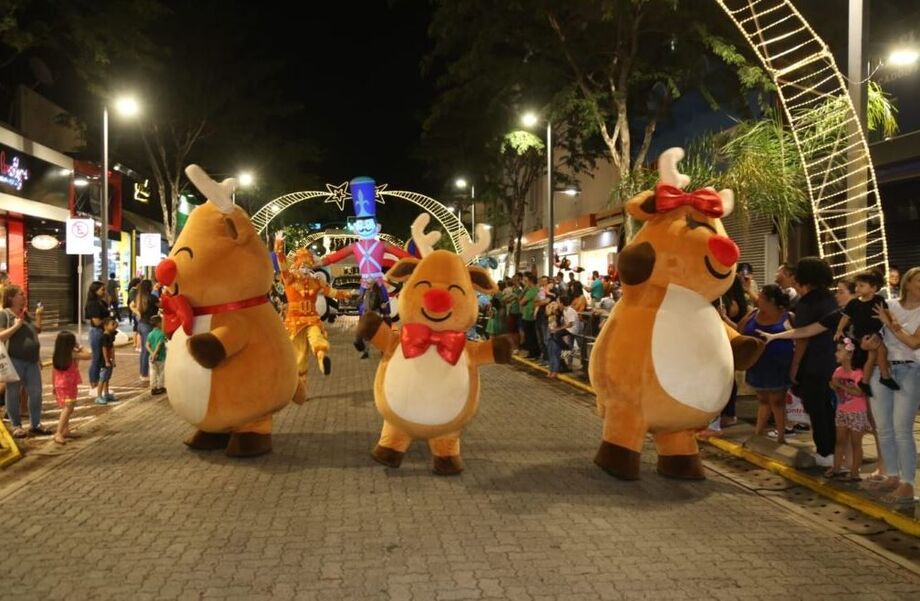 Evento natalino Natal dos Sonhos2025 começa em CampoGrande dia29 com ações nos bairros e programação central intensa.