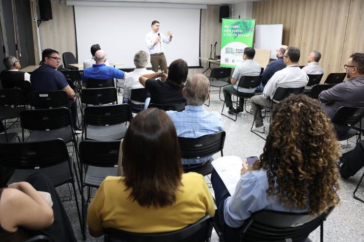 A palestra abordou a importância de prevenir o câncer de próstata e outras doenças que atingem os homens Veja mais no site da ALEMS: https://www.al.ms.gov.br/Noticias/144102/novembro-azul-palestra-aborda-importancia-da-prevencao-para-a-saude-do-homem#