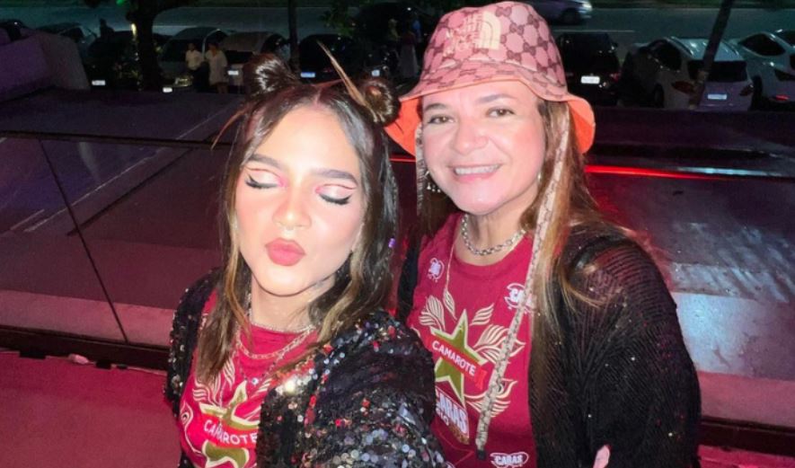 Débora Maia, mãe e empresária de Mel Maia, faleceu nesta sexta aos 53 anos no Rio de Janeiro.