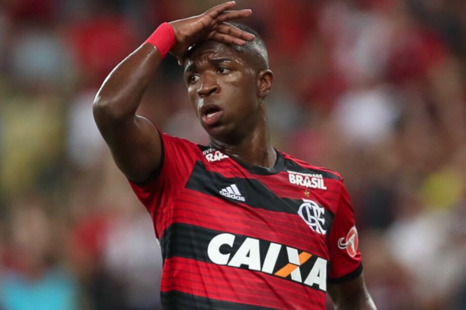 Vini Jr foi revelado pelo Flamengo e atuou pela equipe até 2018.