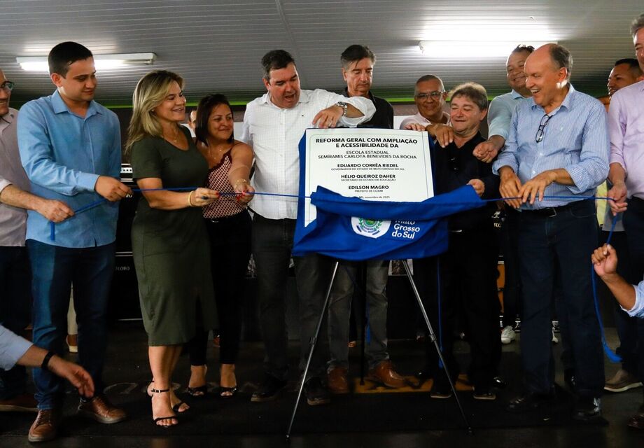 Riedel destacou o avanço da educação e o impacto das obras do Programa MS Ativo Municipalismo em Coxim.