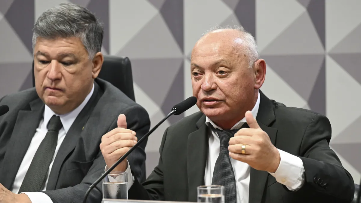 Senador Carlos Viana, presidente da CPMI do INSS, e Abraão Lincoln Ferreira da Cruz, presidente da CBPA