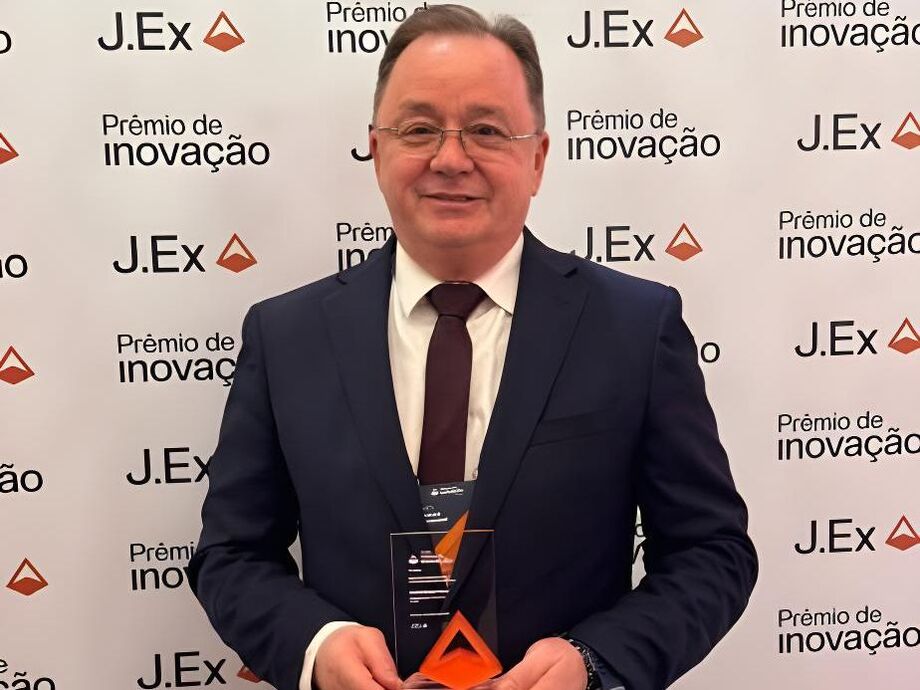 O presidente do Tribunal de Justiça de Mato Grosso do Sul, desembargador Dorival Renato Pavan, durante a cerimônia do Prêmio Inovação J.Ex, realizada ontem (24) em Brasília.