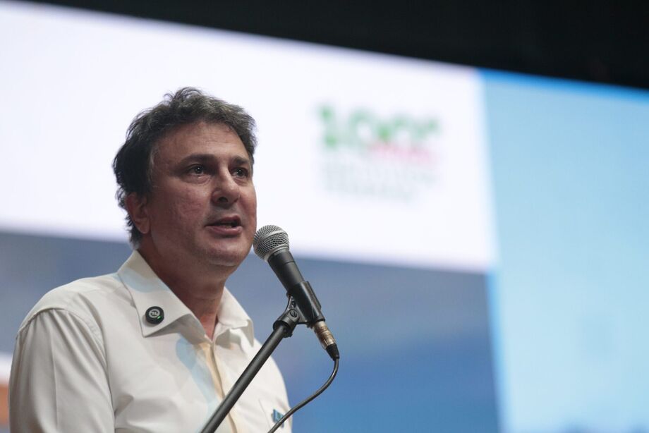 O Ministro da Educação, Camilo Santana; Enem teve três questões anuladas.