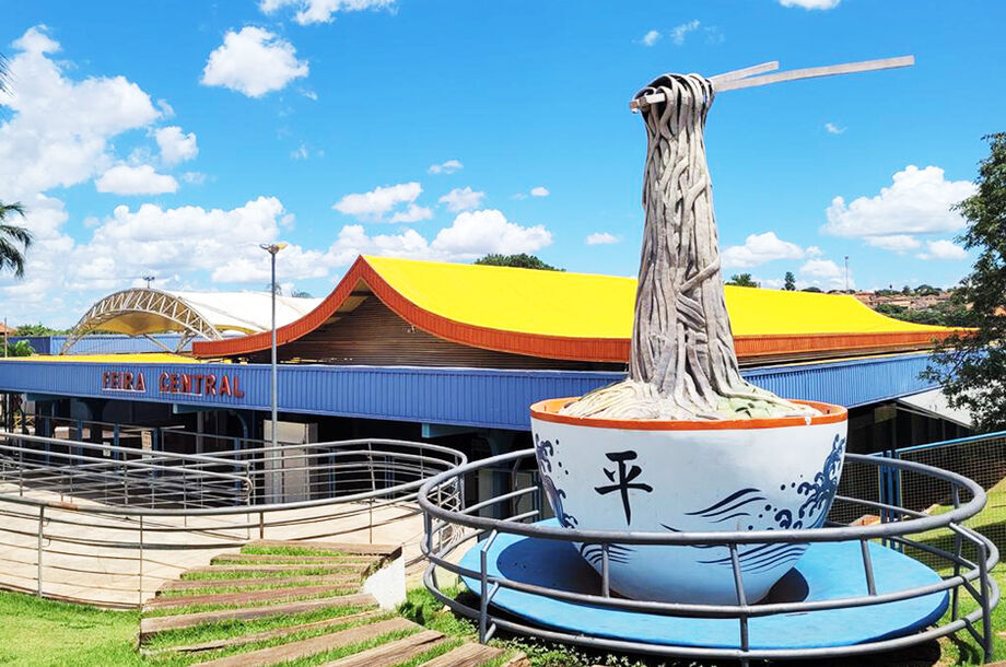 Reconhecimento da Feira Central como Ponto de Cultura reforça seu papel como espaço de memória, arte popular e formação cultural em Campo Grande.