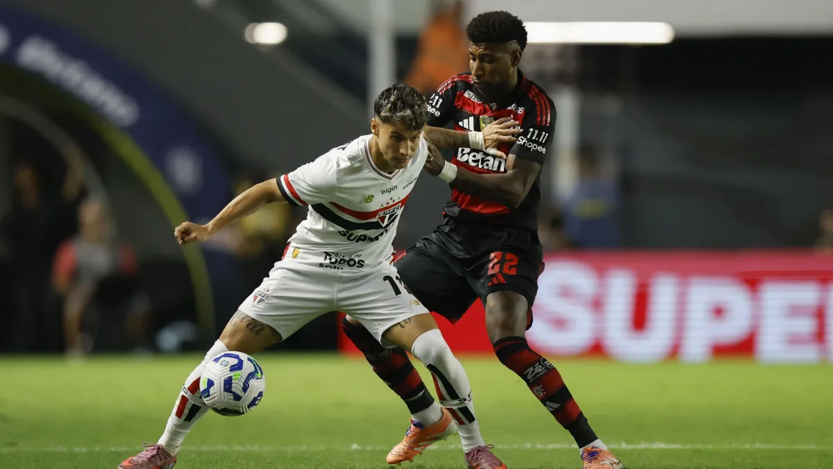 Ferreirinha sofreu edema na coxa e deve desfalcar o São Paulo contra o Fluminense no Maracanã.
