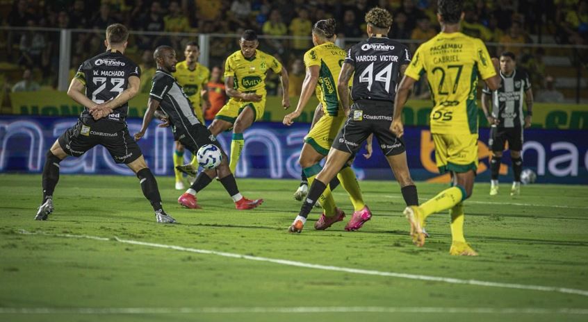 Mirassol dominou o Ceará no Campos Maia e ficou ainda mais próximo da vaga direta na Libertadores.