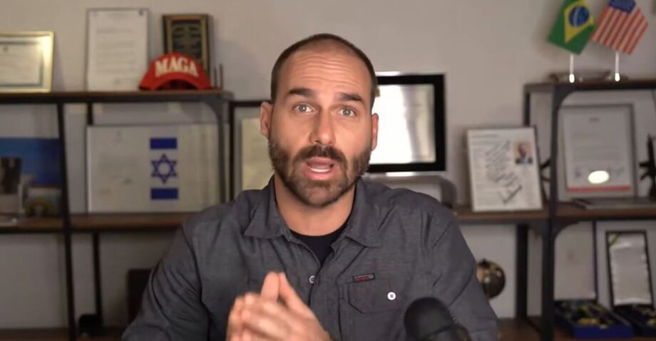 Deputado Eduardo Bolsonaro está nos Estados Unidos desde fevereiro deste ano.