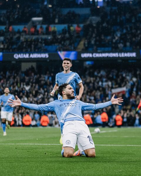 City goleia Dortmund por 4 a 1, chega a 10 pontos e segue na briga pela liderança da Champions.