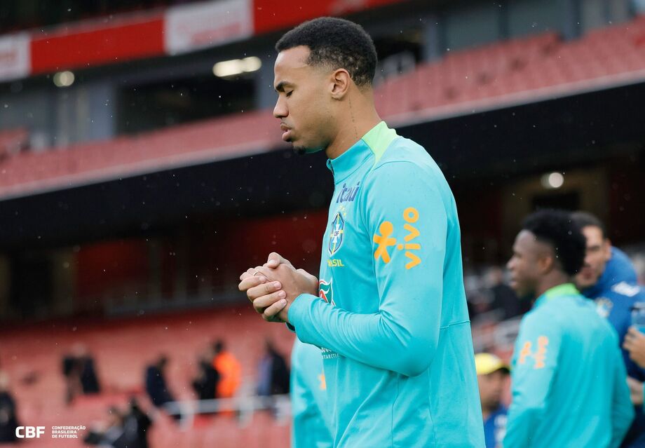 Gabriel Magalhães é cortado da seleção e Ancelotti mexe na defesa contra a Tunísia.