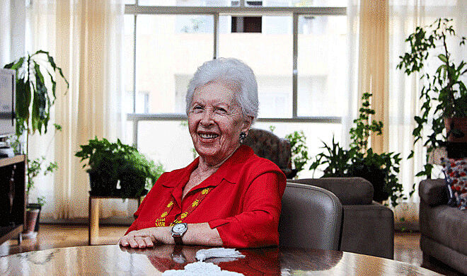 Clara Charf militou no PCB e no PT e foi companheira do guerrilheiro Carlos Marighella