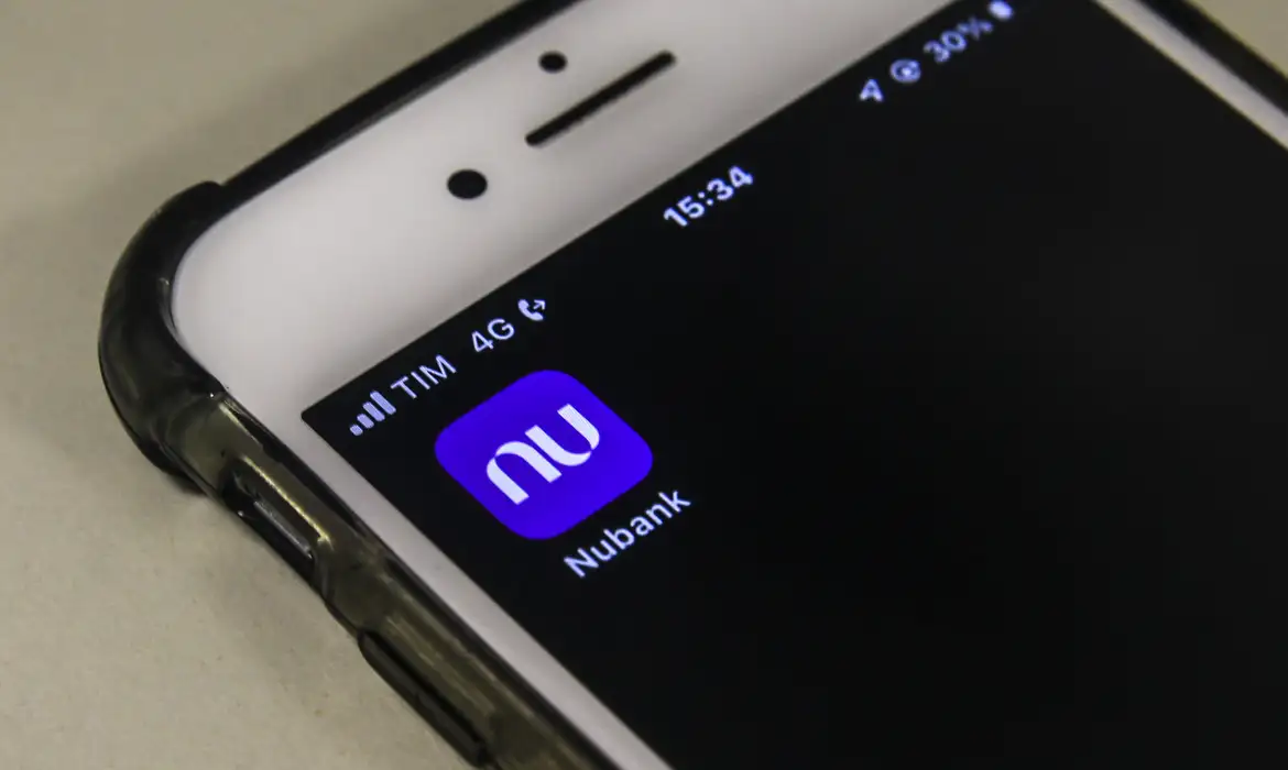 BC proíbe fintechs sem licença de usarem o termo banco em nomes, marcas e sites.