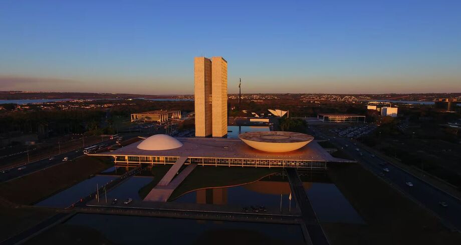 PDL 3/2025, que susta resolução do Conanda que estabelece diretrizes para o aborto legal em meninas e adolescentes grávidas vítimas de estupro, foi aprovado na Câmara e segue para votação no Senado