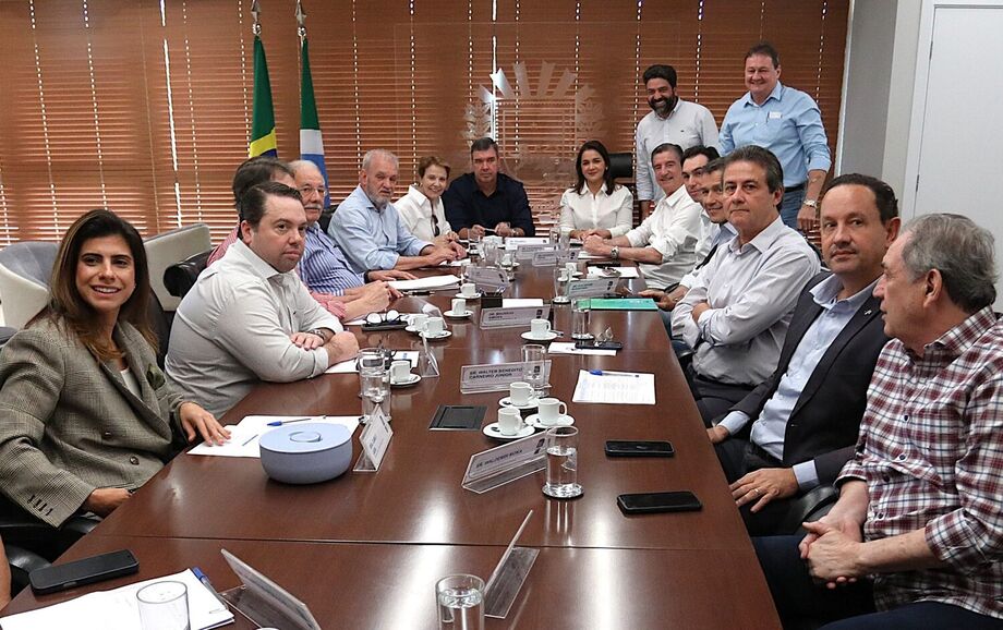 Governo de MS e bancada federal discutem prioridades em reunião na sede do Executivo, em Campo Grande