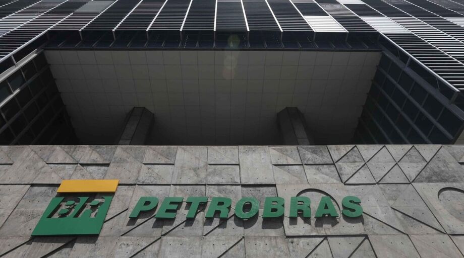 De acordo com a Petrobras, desde dezembro de 2022, a companhia já reduziu o preço do combustível em 31%, o equivalente a uma queda de R$ 1,58 por litro