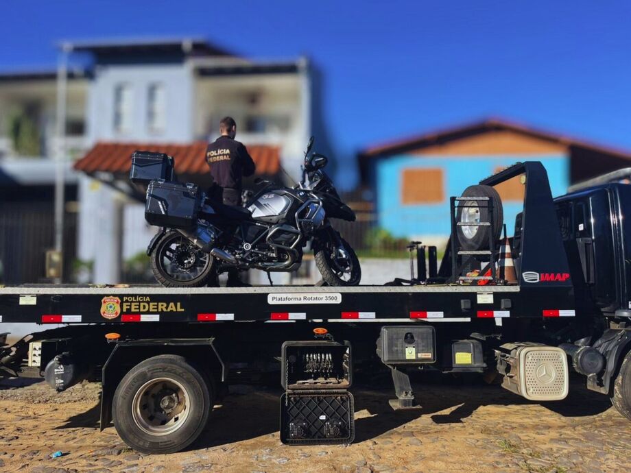 Polícia Federal realiza Operação Lamaçal para apurar eventuais crimes contra a Administração Pública e lavagem de capitais