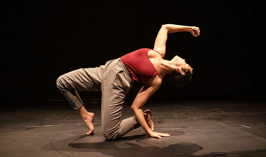 Apresentação de 'Talvez seja isso', da sul-mato-grossense Jackeline Mourão