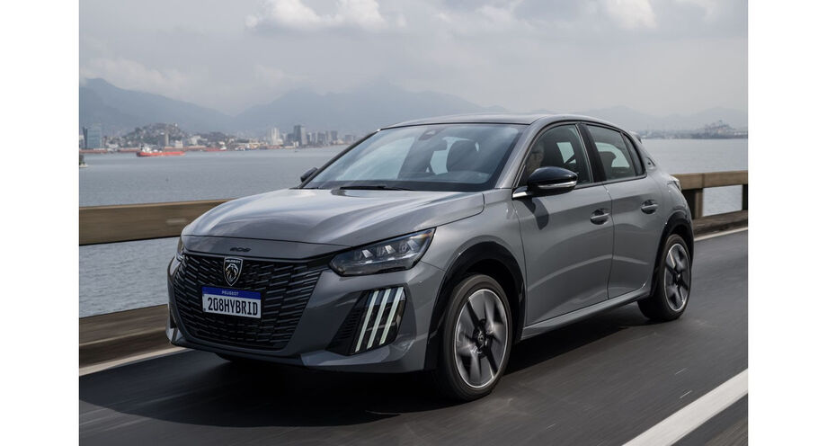 Peugeot 208 GT T200 Hybrid vence o Top Car TV 2025 como melhor hatch até R$149.999, destacando desempenho, eficiência e design.