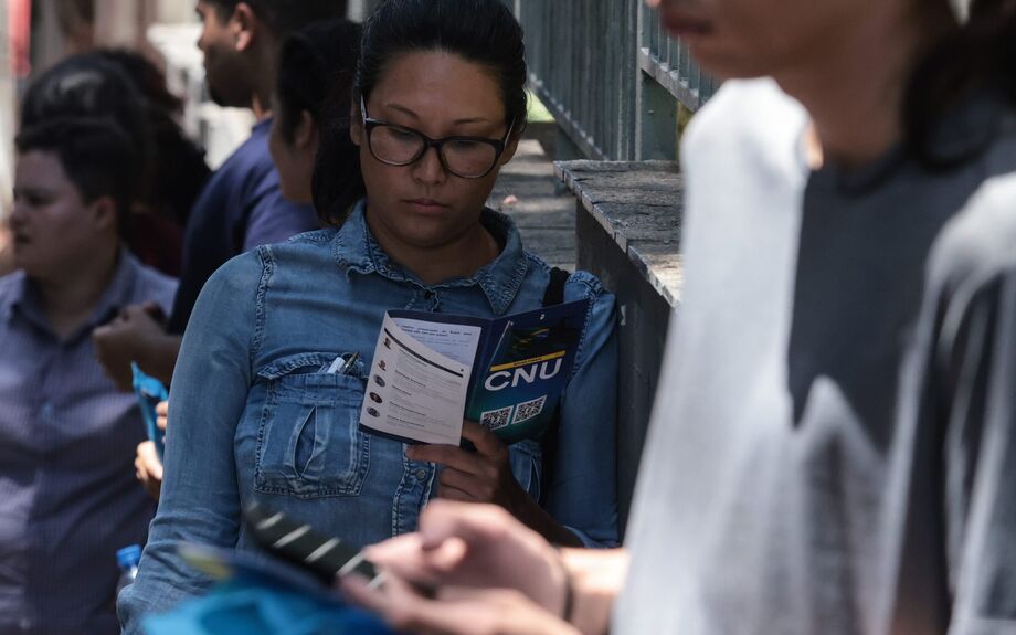 Abertura dos potões na FMU Vergueiro As provas do Concurso Nacional Unificado (CNU) 2025 serão aplicadas neste domingo (5). O exame, conhecido como o Enem dos concursos, vai selecionar candidatos para cargos em diversos órgãos públicos federais.